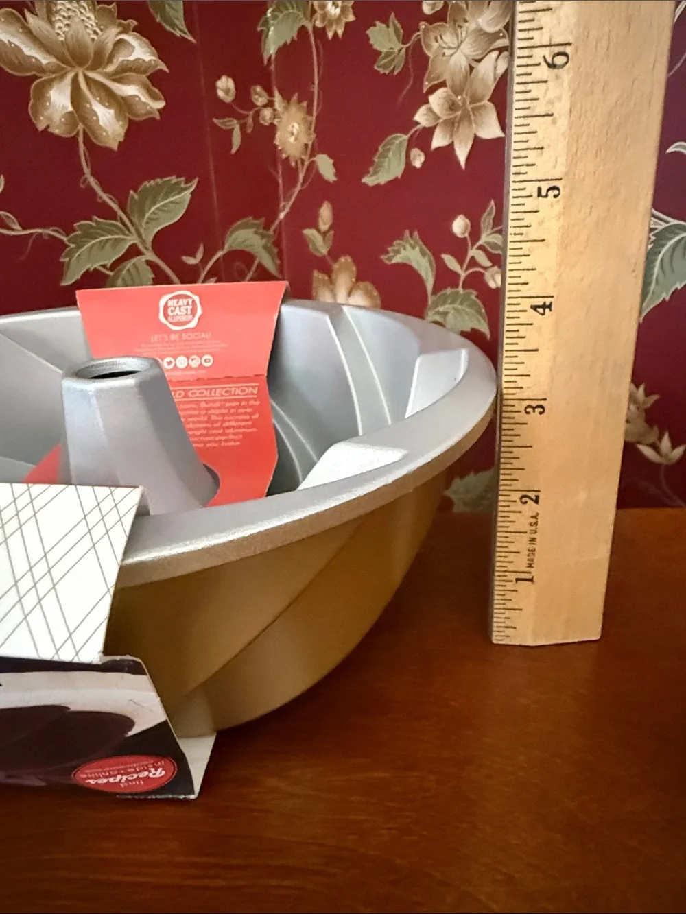 NWT Nordic Ware Bundt 6 Cup Heritage Pan Premier Gold Collection Made in USA